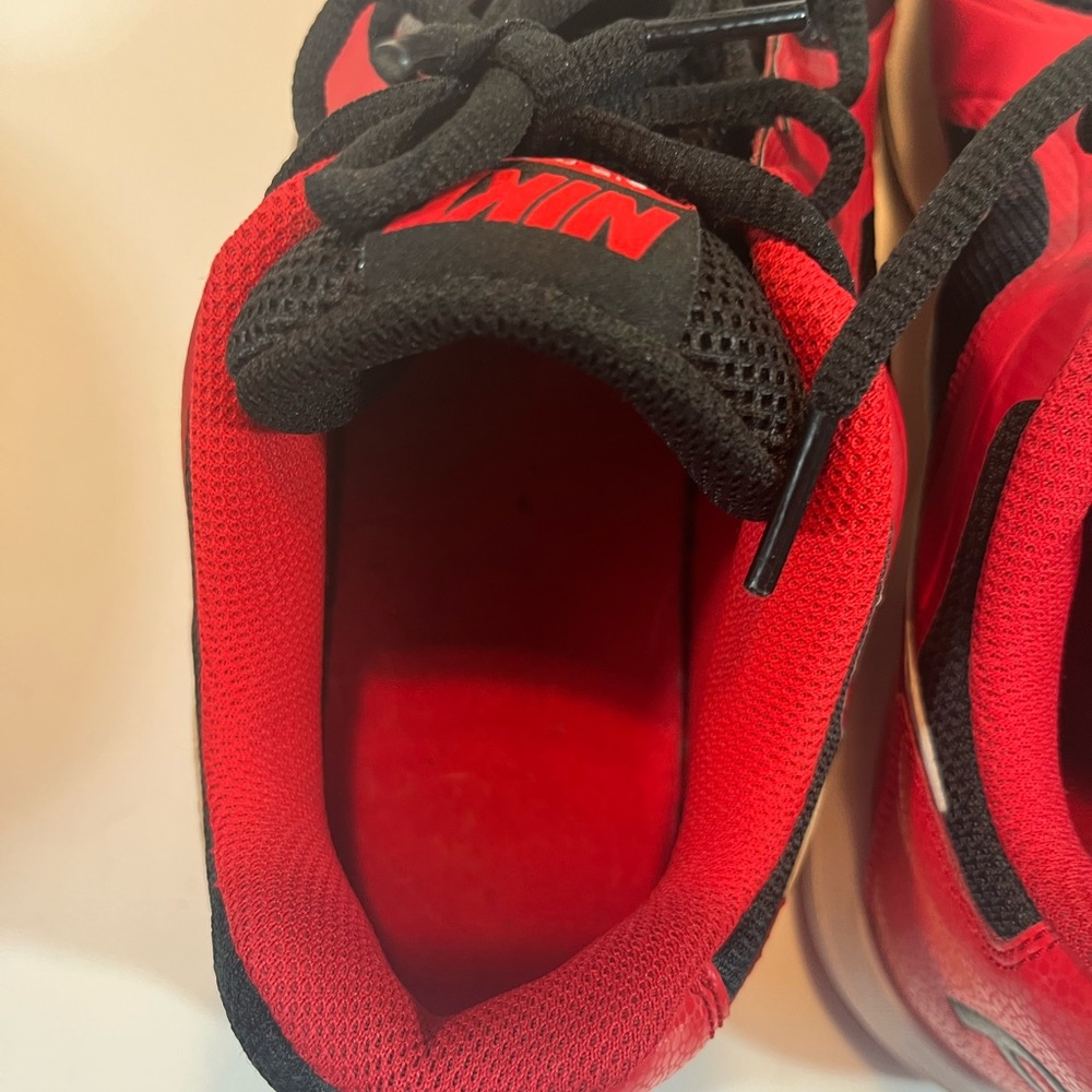 Nike Air 719924-004 Shoe Men's Size 10  Red & Black Mavin Basketball Low Leather - Picture 9 of 12